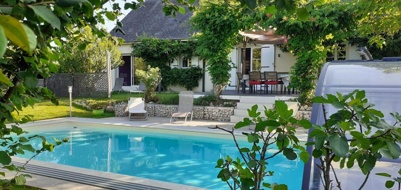Au Coeur Du Bien-Etre, Gite Avec Piscine Chauffee Et Couverte, Spa, Sauna, Massages Monteaux Zewnętrze zdjęcie