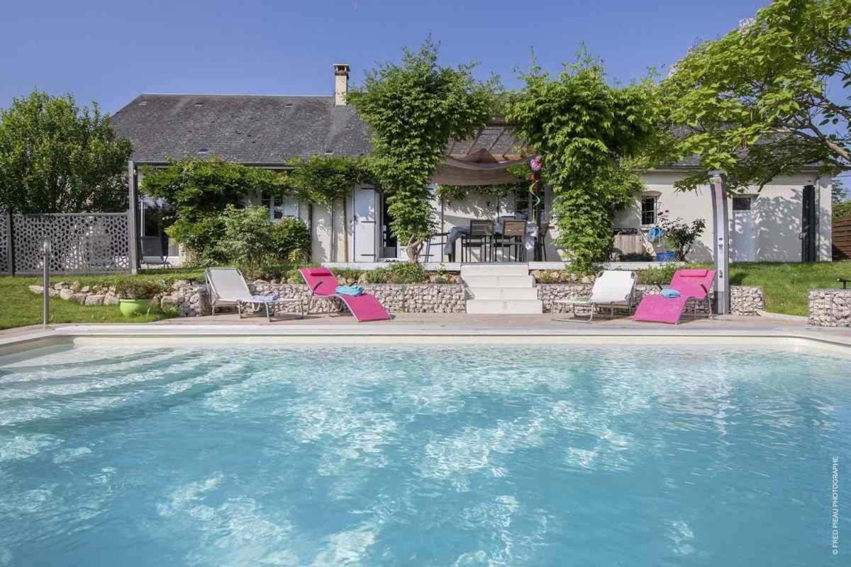 Au Coeur Du Bien-Etre, Gite Avec Piscine Chauffee Et Couverte, Spa, Sauna, Massages Monteaux Zewnętrze zdjęcie